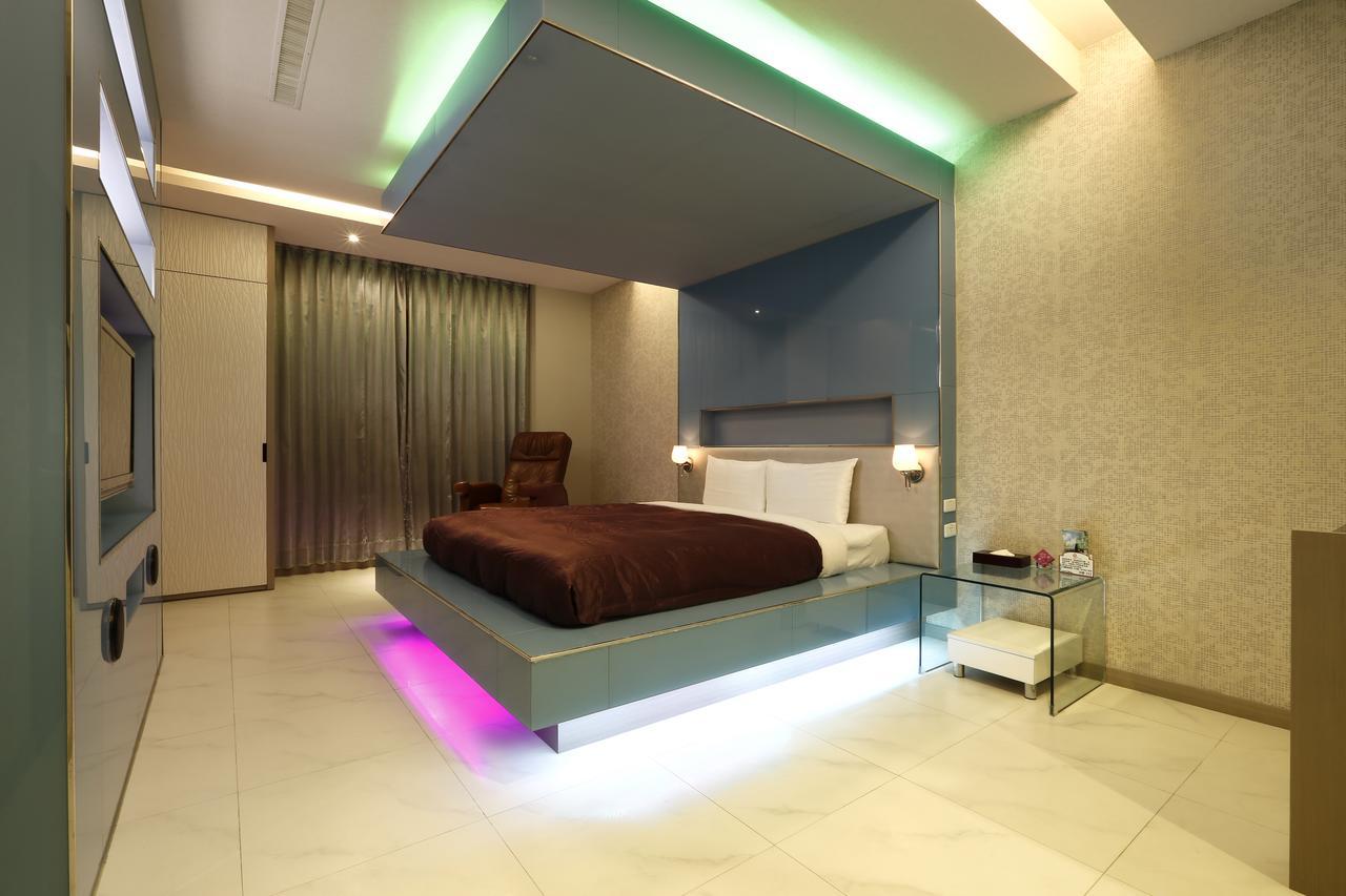 Hua Xiang Hotel-Qishan Extérieur photo